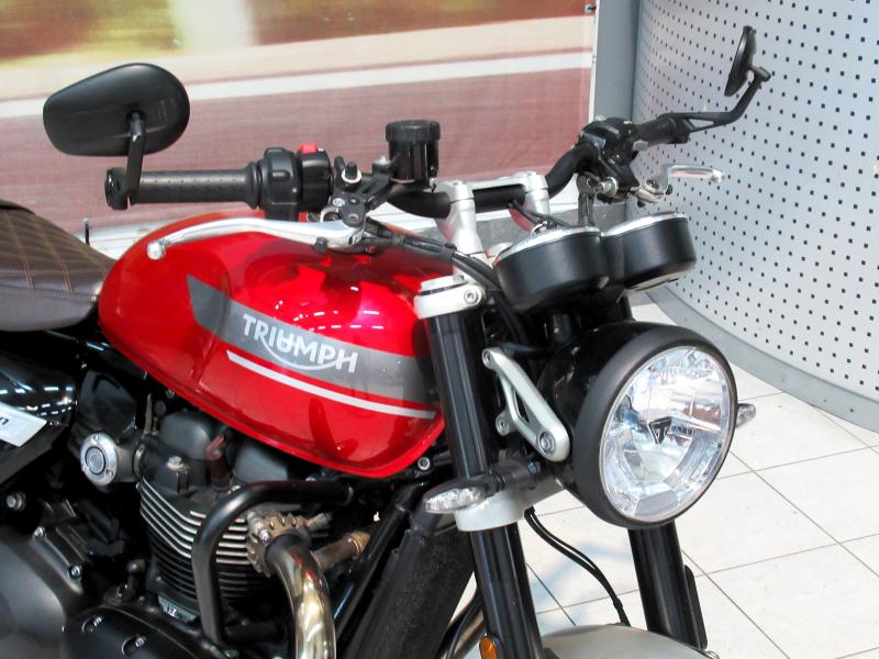 Triumph Speed Twin 1200
