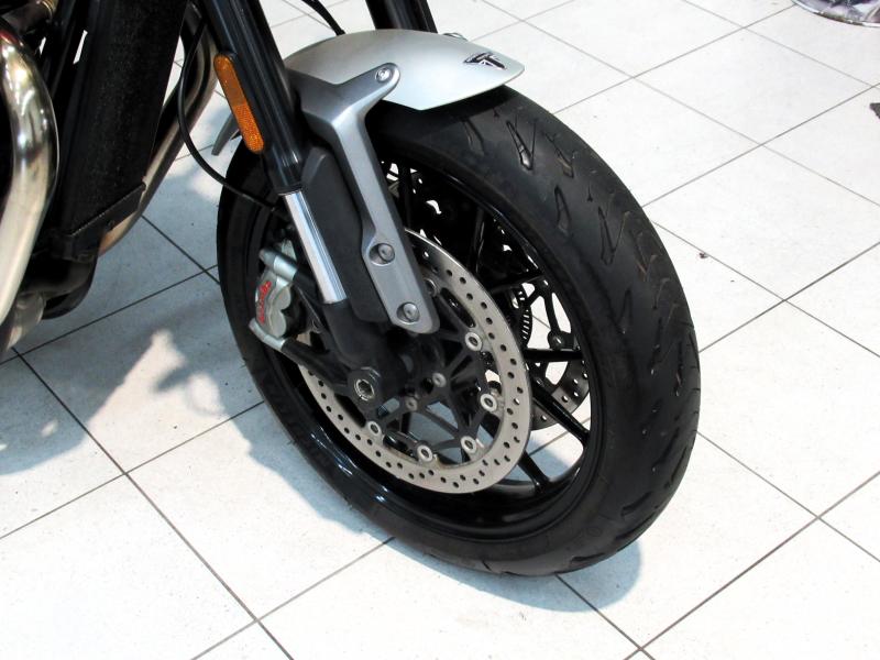 Triumph Speed Twin 1200